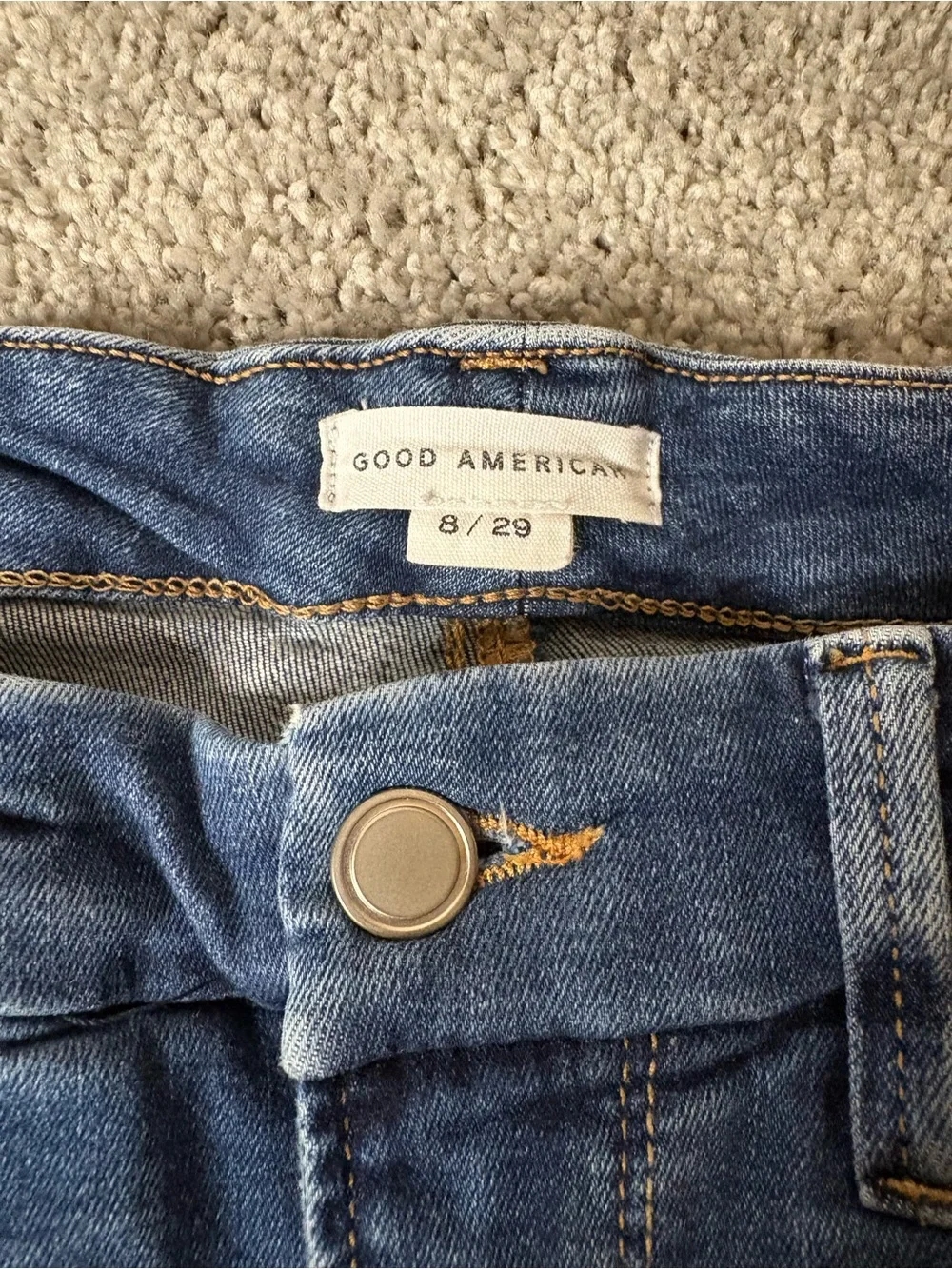 Good American Straight Leg Jeans in Dark Blue Wash size 8 - Picture 6 of 9